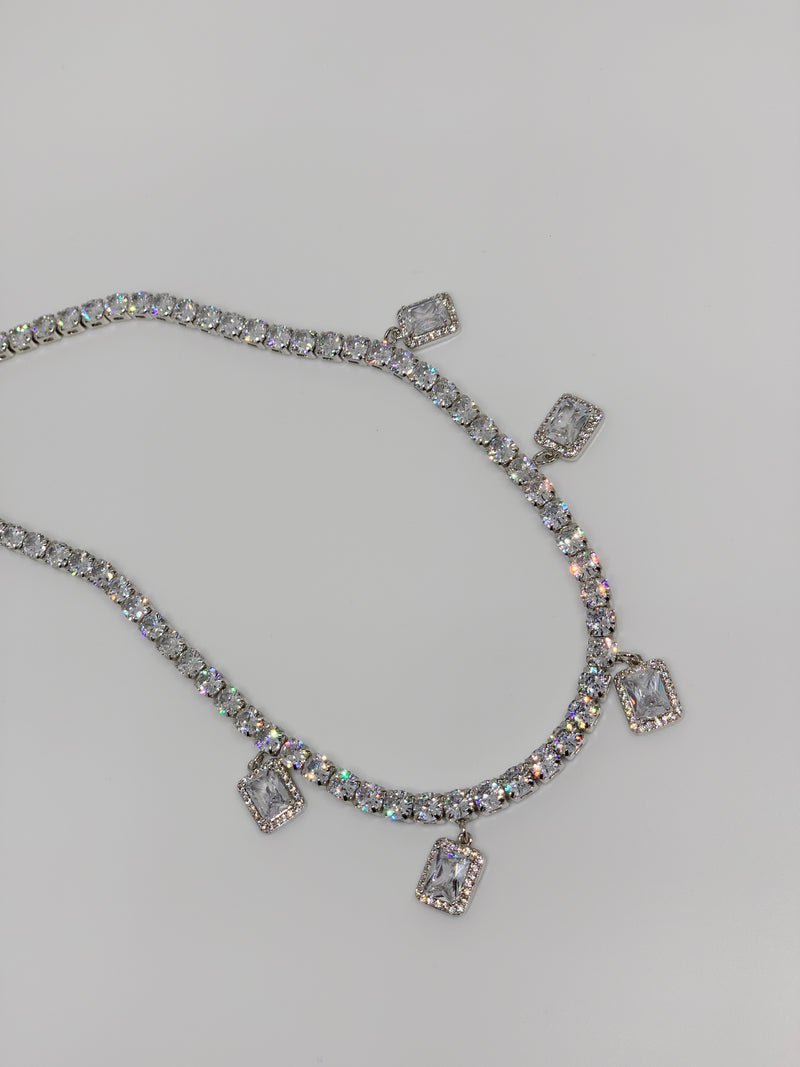 PRINCESS DIANA NECKLACE