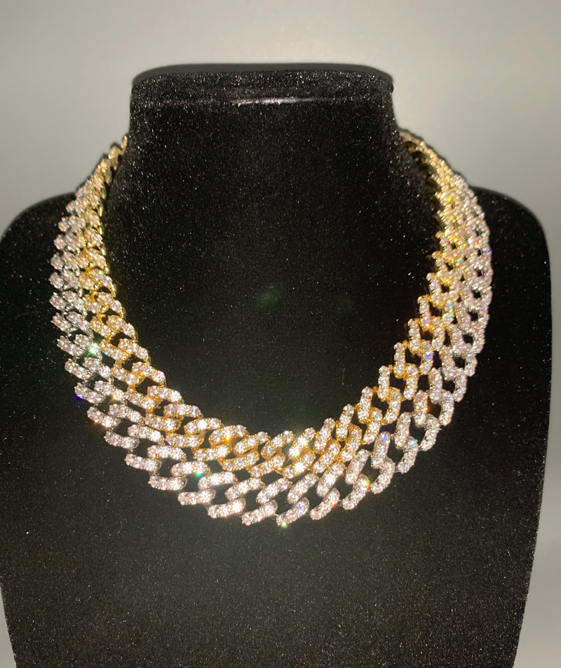 DAINTY CUBAN LINK NECKLACE